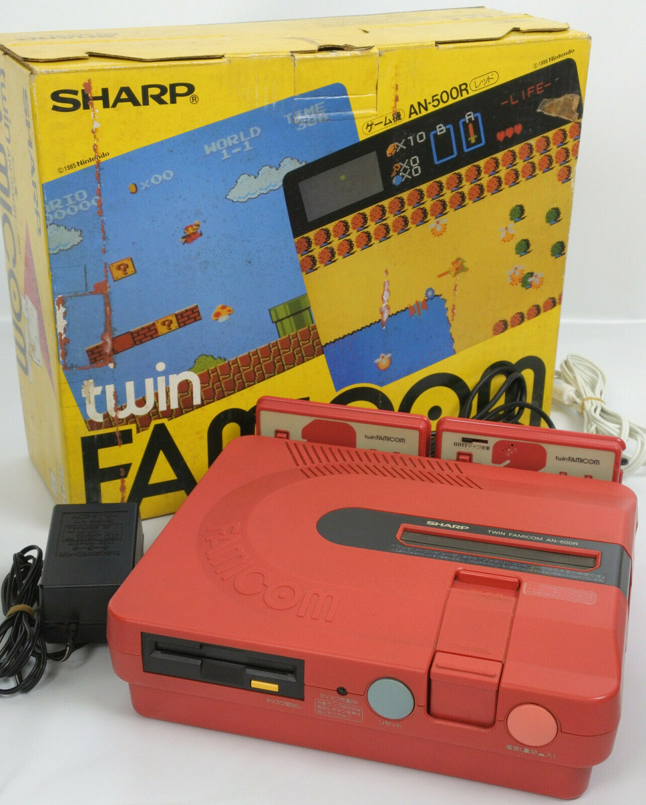 中古ゲーム買取 / ツインファミコン本体 赤 初期型 AN-500R